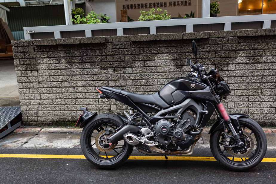 已售出 二手車報報 18 黑色yamaha Mt09 超低行駛里程6990km Hymmoto Tw